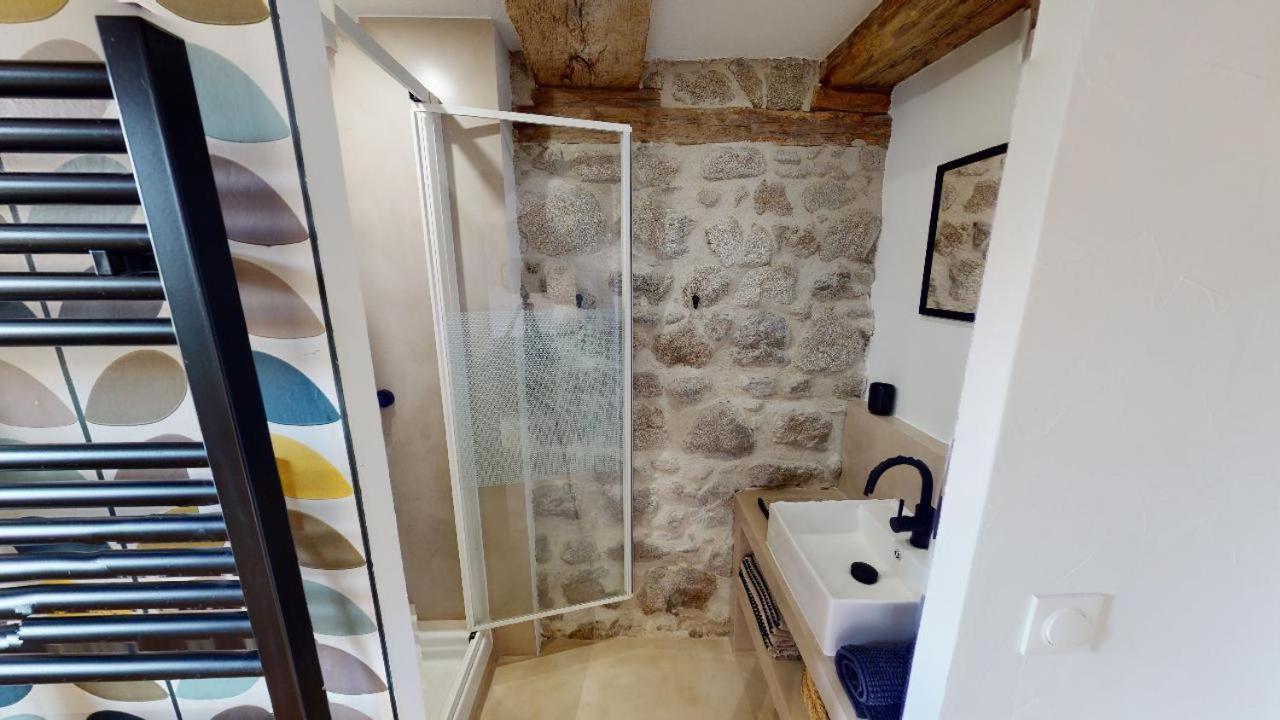 Une Pause En Correze Sarroux Ngoại thất bức ảnh